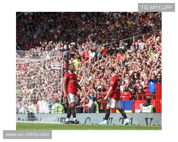 芒特凌空端射破门,曼联客场3-1领先狼队锁定胜局